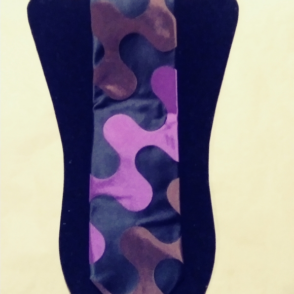 3/$25 Richard James Silk Tie - Picture 2 of 4